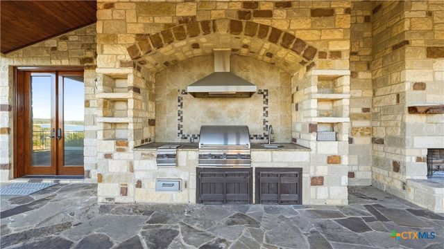 1035 Thunderbolt Road, Canyon Lake, TX 78133