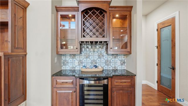 1035 Thunderbolt Road, Canyon Lake, TX 78133