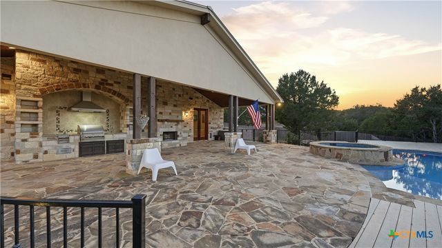 1035 Thunderbolt Road, Canyon Lake, TX 78133