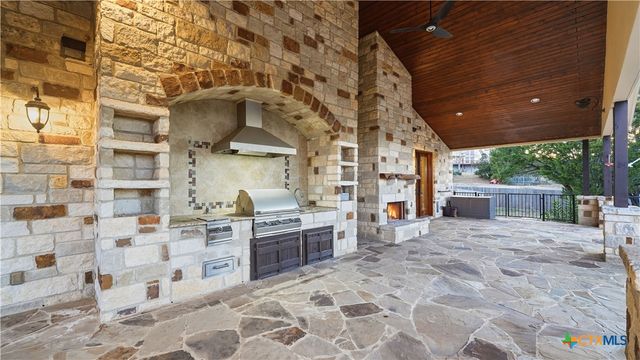 1035 Thunderbolt Road, Canyon Lake, TX 78133