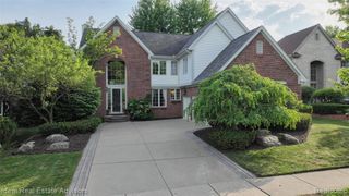 1364 Kentfield Drive, Rochester, MI 48307