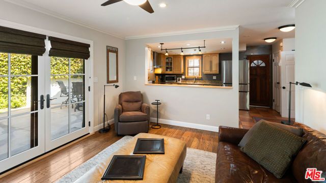 697 Washington Boulevard, Marina Del Rey, CA 90292