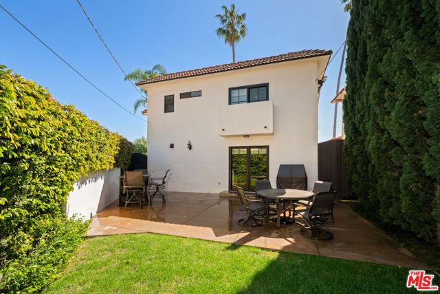 697 Washington Boulevard, Marina Del Rey, CA 90292