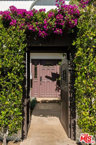 697 Washington Boulevard, Marina Del Rey, CA 90292