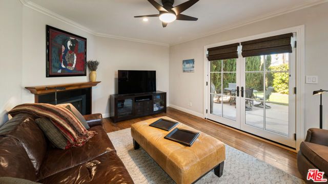 697 Washington Boulevard, Marina Del Rey, CA 90292