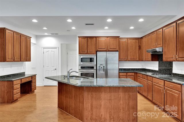 4737 Armorcrest Lane, Charlotte, NC 28277