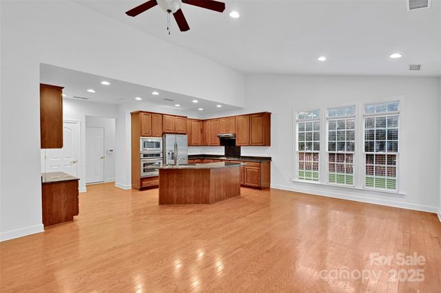 4737 Armorcrest Lane, Charlotte, NC 28277