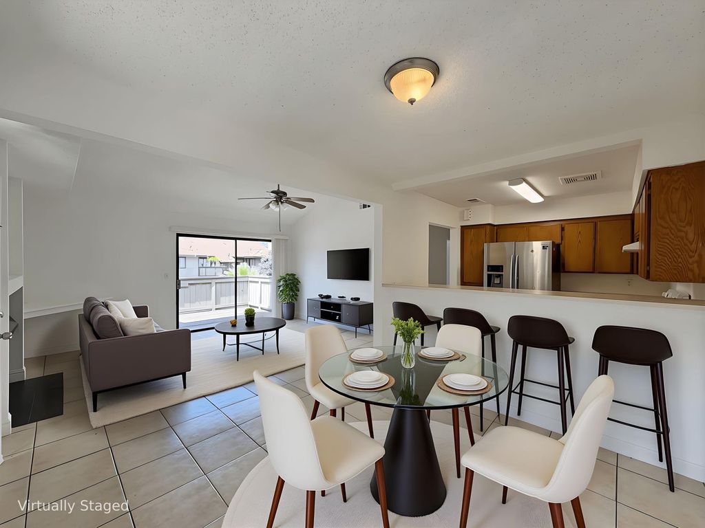 Image 10 of property listing at 1190 S Winery Avenue # 289, Fresno, CA 93727