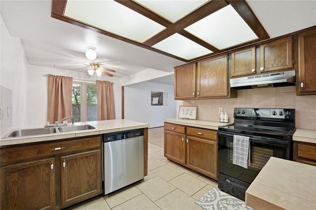 1331 Alviola Avenue, Oklahoma City, OK 73110