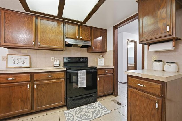 1331 Alviola Avenue, Oklahoma City, OK 73110
