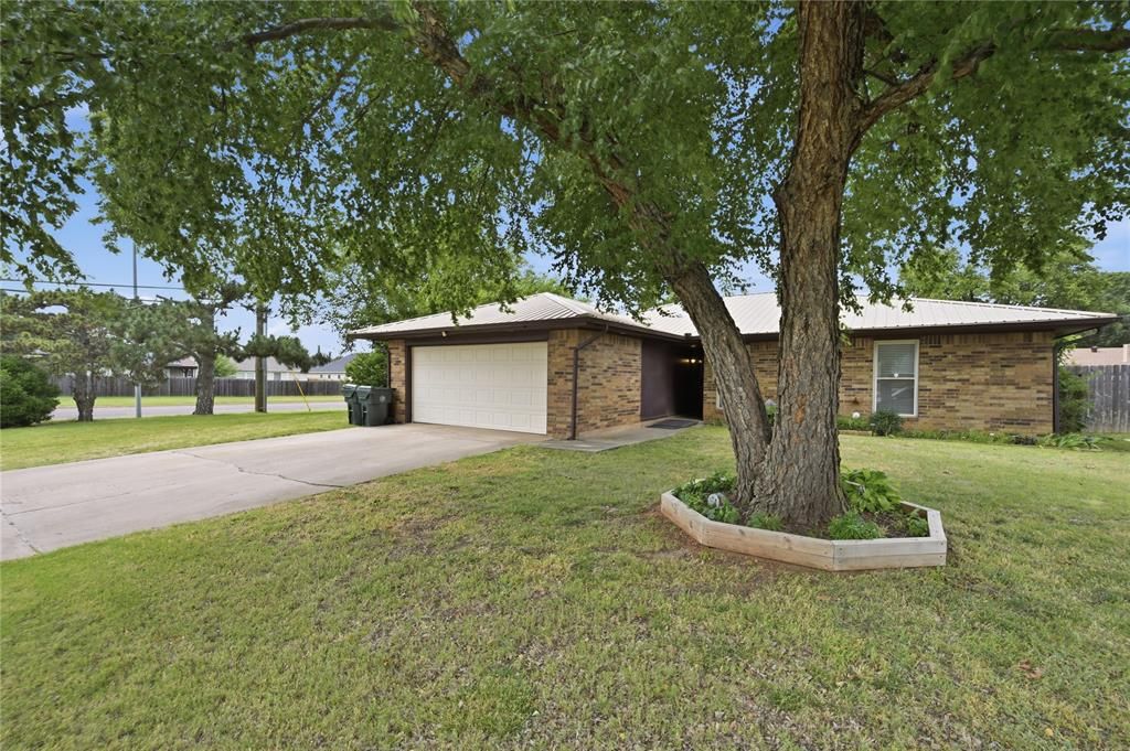 1331 Alviola Avenue, Oklahoma City, OK 73110