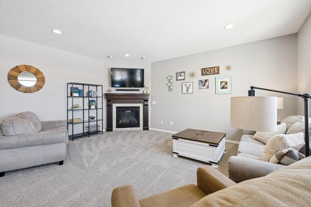 5256 Trailhead Lane SE, Prior Lake, MN 55372