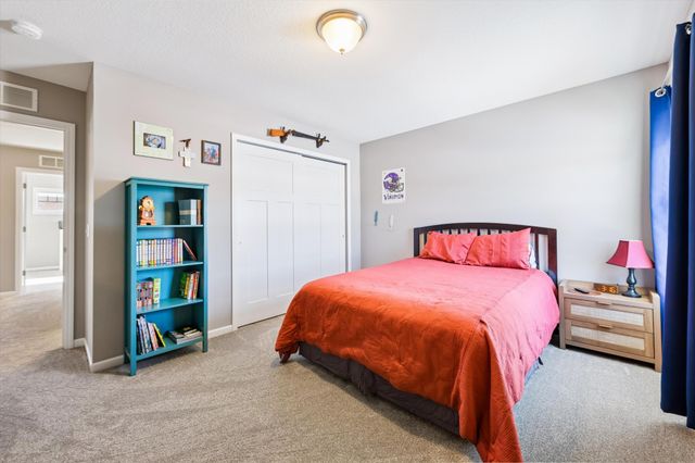 5256 Trailhead Lane SE, Prior Lake, MN 55372