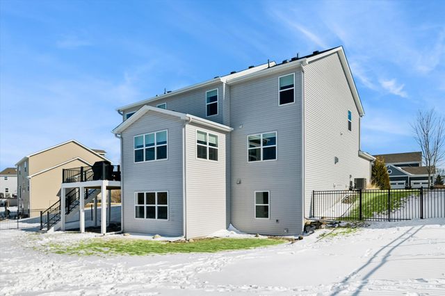 5256 Trailhead Lane SE, Prior Lake, MN 55372