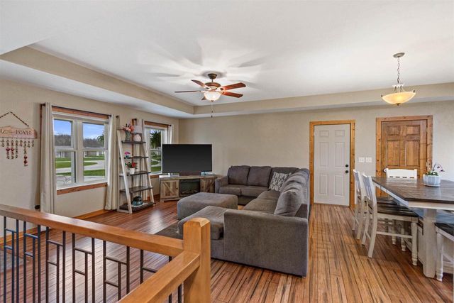 2270 LENSMIRE LANE, Waupaca, WI 54981