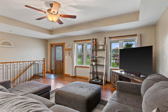 2270 LENSMIRE LANE, Waupaca, WI 54981