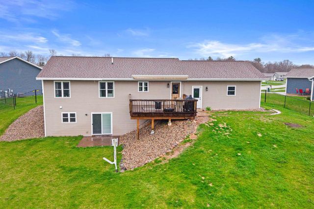 2270 LENSMIRE LANE, Waupaca, WI 54981