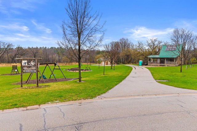 2270 LENSMIRE LANE, Waupaca, WI 54981
