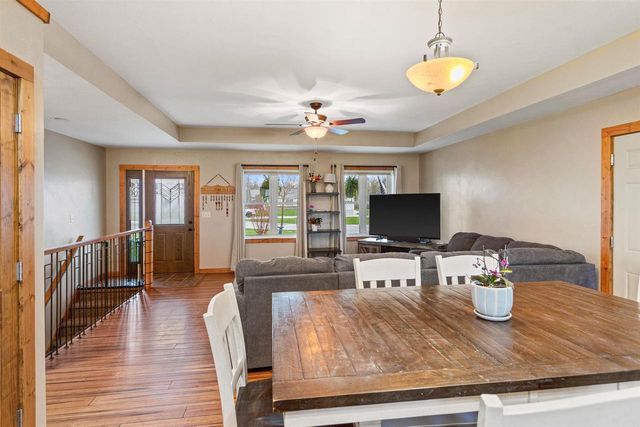 2270 LENSMIRE LANE, Waupaca, WI 54981