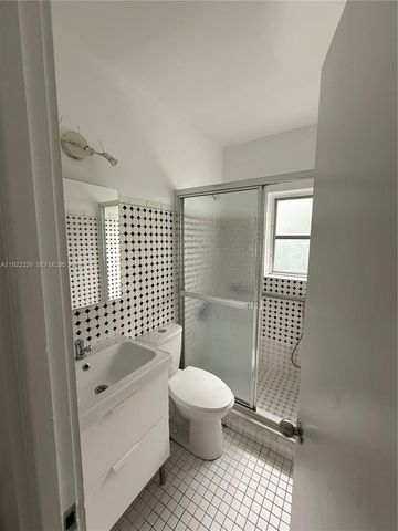 10281 E Bay Harbor Dr A5, Bay Harbor Islands, FL 33154