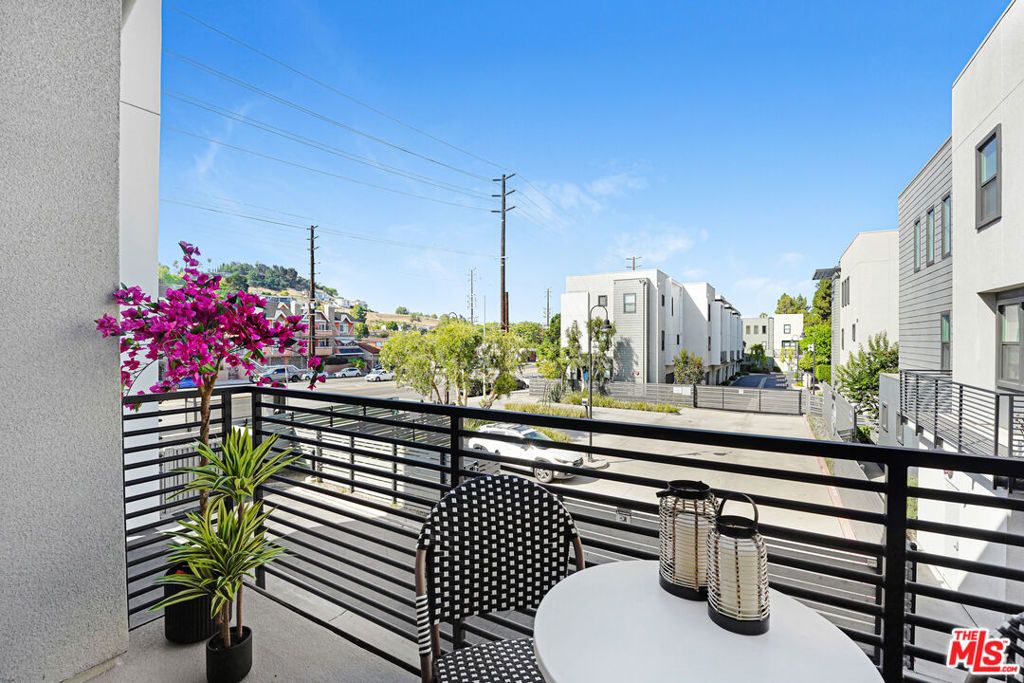3945 Eagle Rock Boulevard 50, Los Angeles, CA 90065 — photo 4