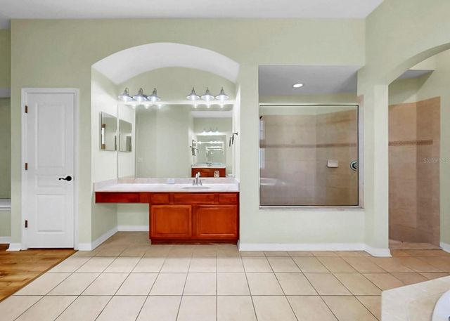 5704 SEA TROUT PLACE, Apollo Beach, FL 33572