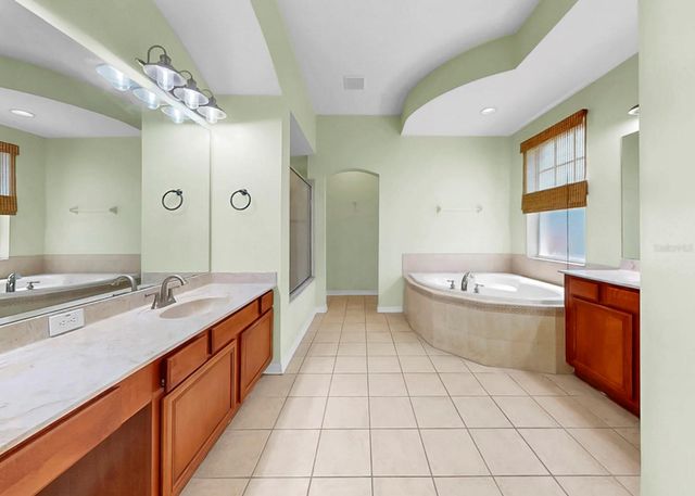5704 SEA TROUT PLACE, Apollo Beach, FL 33572