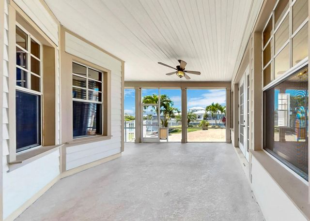 5704 SEA TROUT PLACE, Apollo Beach, FL 33572