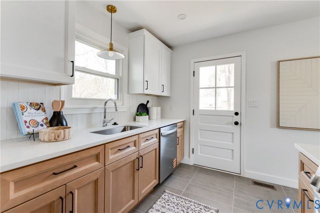 10900 London Dr, Glen Allen, VA 23060