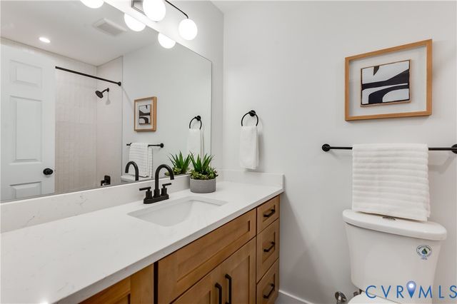 10900 London Dr, Glen Allen, VA 23060