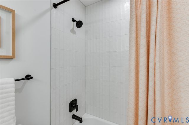 10900 London Dr, Glen Allen, VA 23060