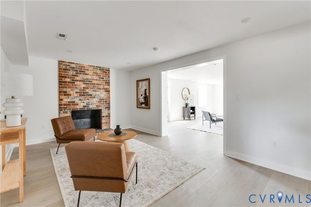 10900 London Dr, Glen Allen, VA 23060