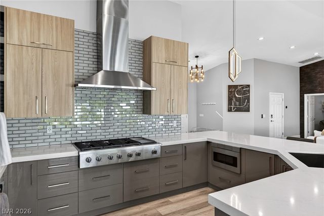 363 East Robindale Road, Las Vegas, NV 89123