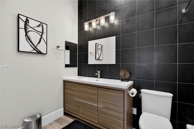 363 East Robindale Road, Las Vegas, NV 89123