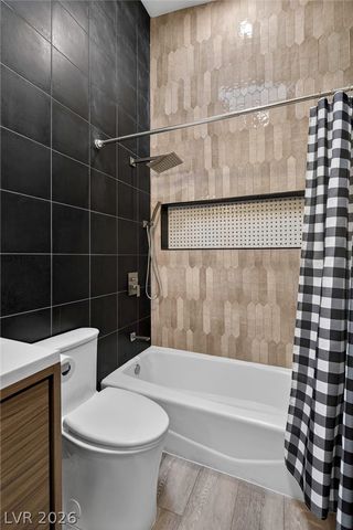 363 East Robindale Road, Las Vegas, NV 89123