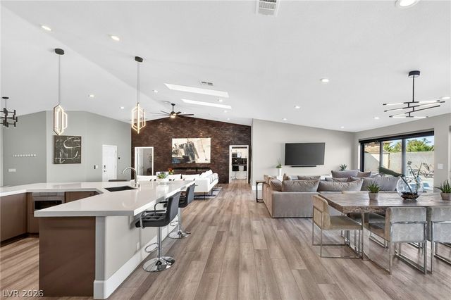 363 East Robindale Road, Las Vegas, NV 89123