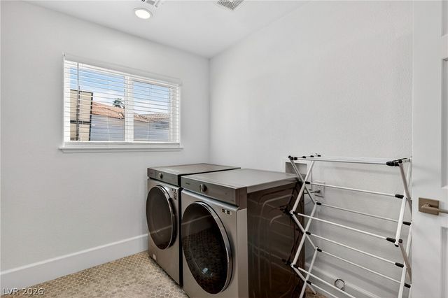 363 East Robindale Road, Las Vegas, NV 89123