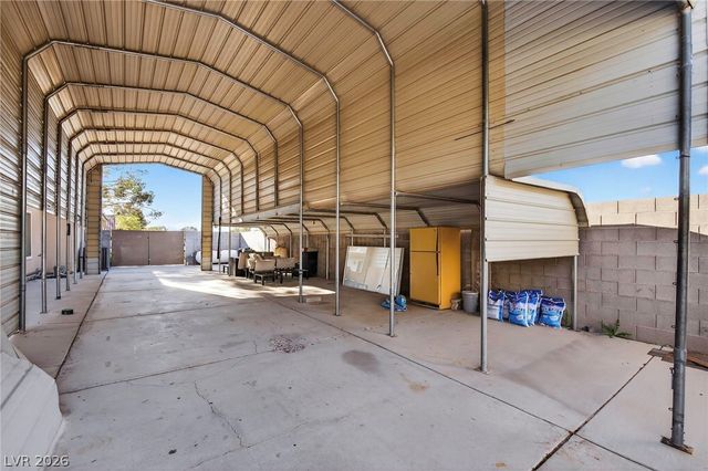 363 East Robindale Road, Las Vegas, NV 89123