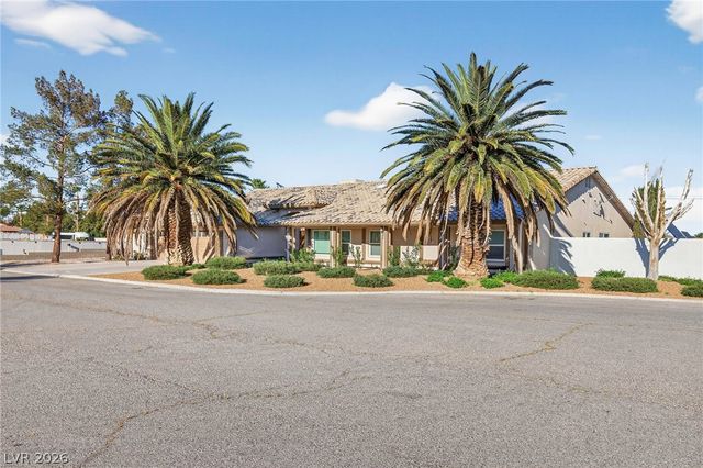 363 East Robindale Road, Las Vegas, NV 89123