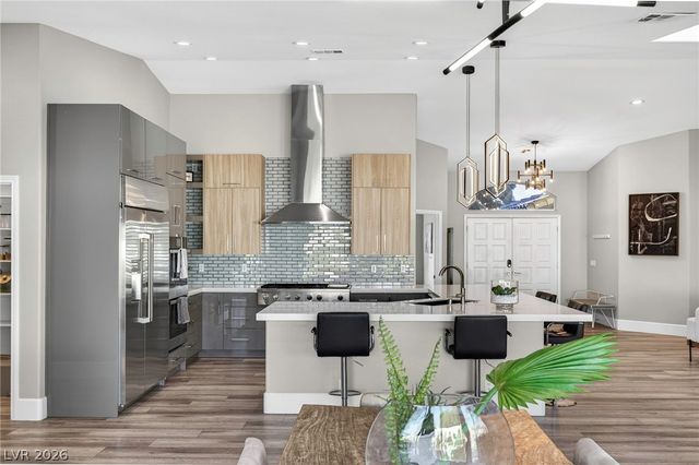 363 East Robindale Road, Las Vegas, NV 89123