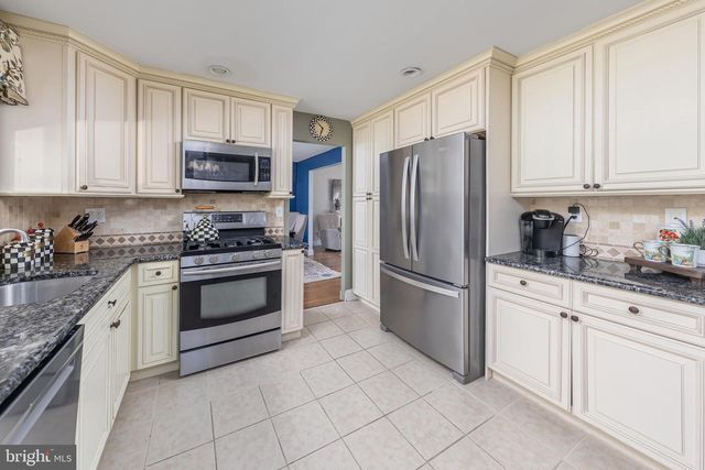 10 WHITE BIRCH CT, Blackwood, NJ 08012