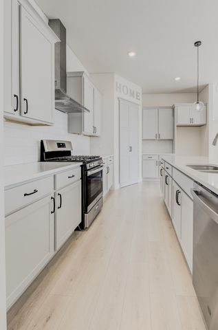 820 ANGELS REST WAY, Columbia, MO 65203