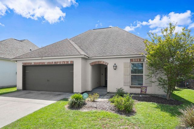 471 Lake Breeze Dr, Baton Rouge, LA 70820