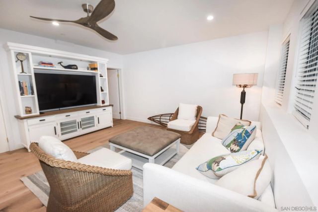924 D Ave, Coronado, CA 92118