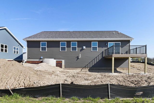216 Wild Rose Way, Stoughton, WI 53589