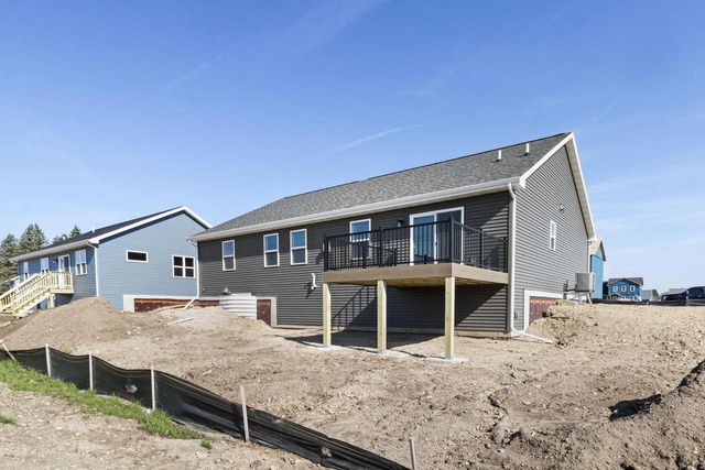 216 Wild Rose Way, Stoughton, WI 53589