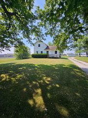 9015 W 155th Avenue, Lowell, IN 46356