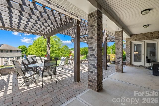 126 Tall Fern Loop, Mooresville, NC 28117