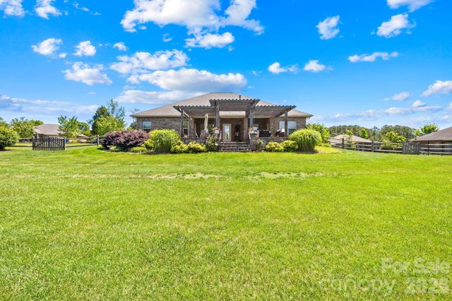 126 Tall Fern Loop, Mooresville, NC 28117