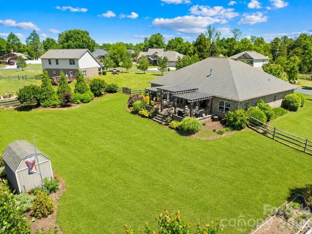 126 Tall Fern Loop, Mooresville, NC 28117
